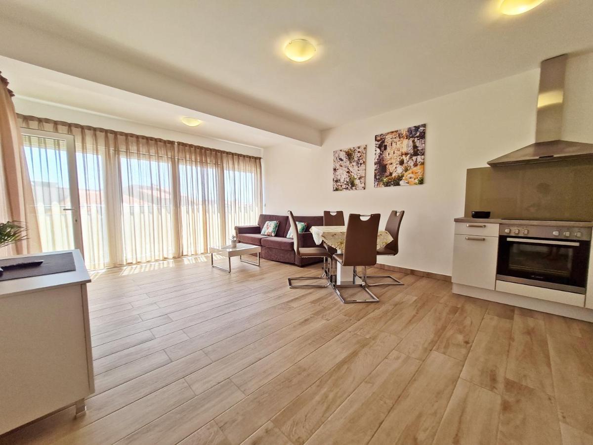 Ab Villa Podstrana Luaran gambar