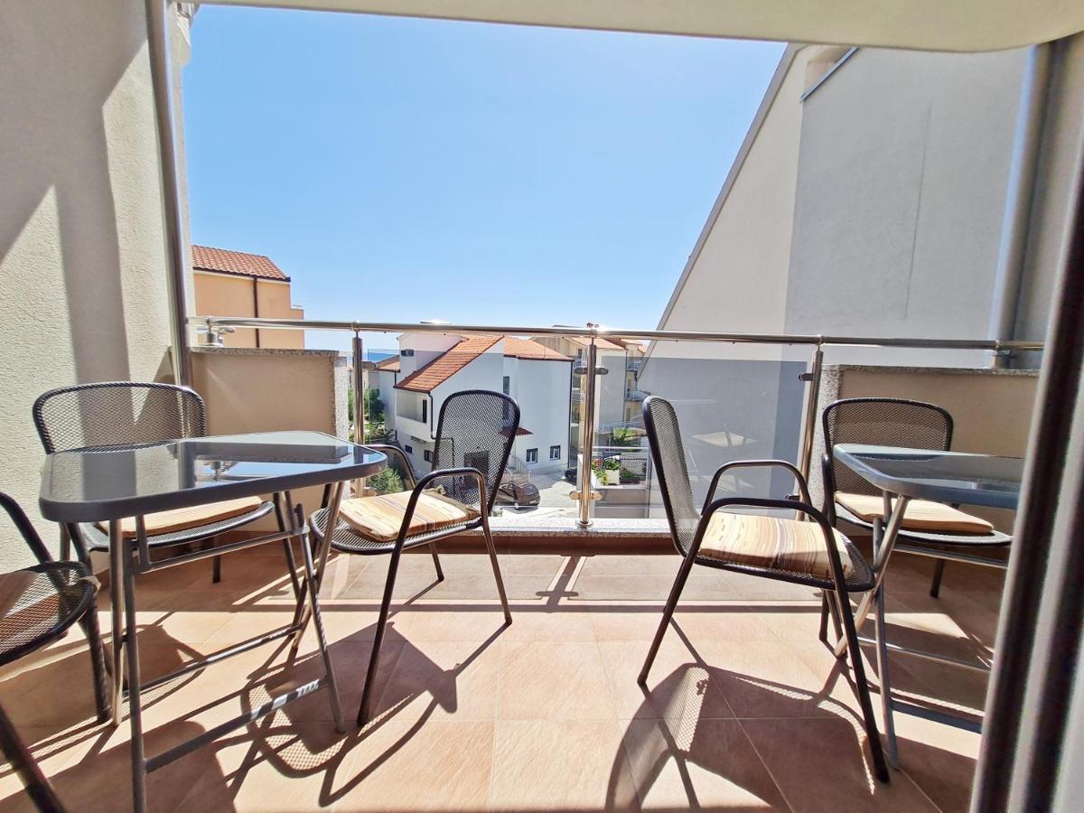 Ab Villa Podstrana Luaran gambar